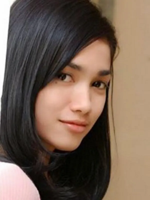 potret lawas ussy sebelum operasi tahi lalat © berbagai sumber potret lawas ussy sebelum operasi tahi lalat © berbagai sumber