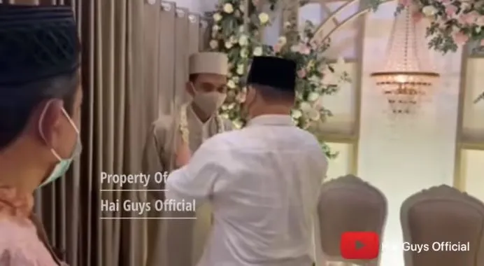 Momen pernikahan Ustaz Abdul Somad © 2021 brilio.net Momen pernikahan Ustaz Abdul Somad © 2021 brilio.net