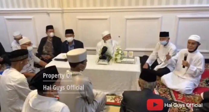 Momen pernikahan Ustaz Abdul Somad © 2021 brilio.net Momen pernikahan Ustaz Abdul Somad © 2021 brilio.net