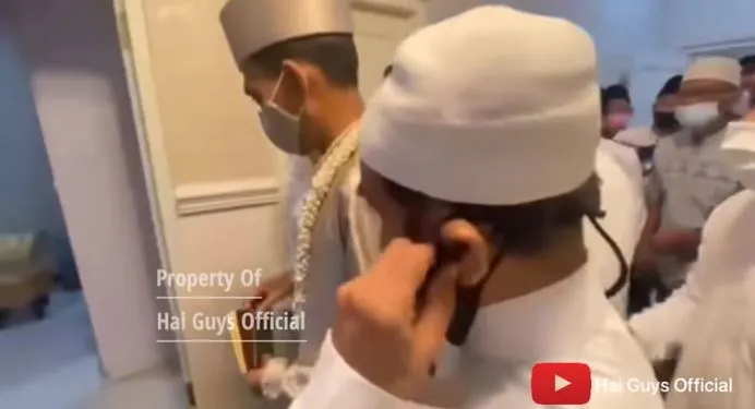 Momen pernikahan Ustaz Abdul Somad © 2021 brilio.net Momen pernikahan Ustaz Abdul Somad © 2021 brilio.net