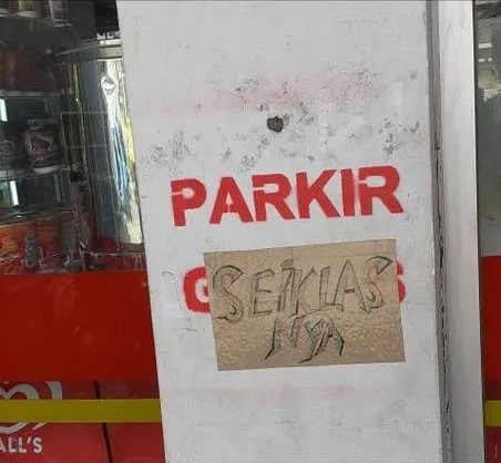 potret parkiran gratis © 2021 brilio.net