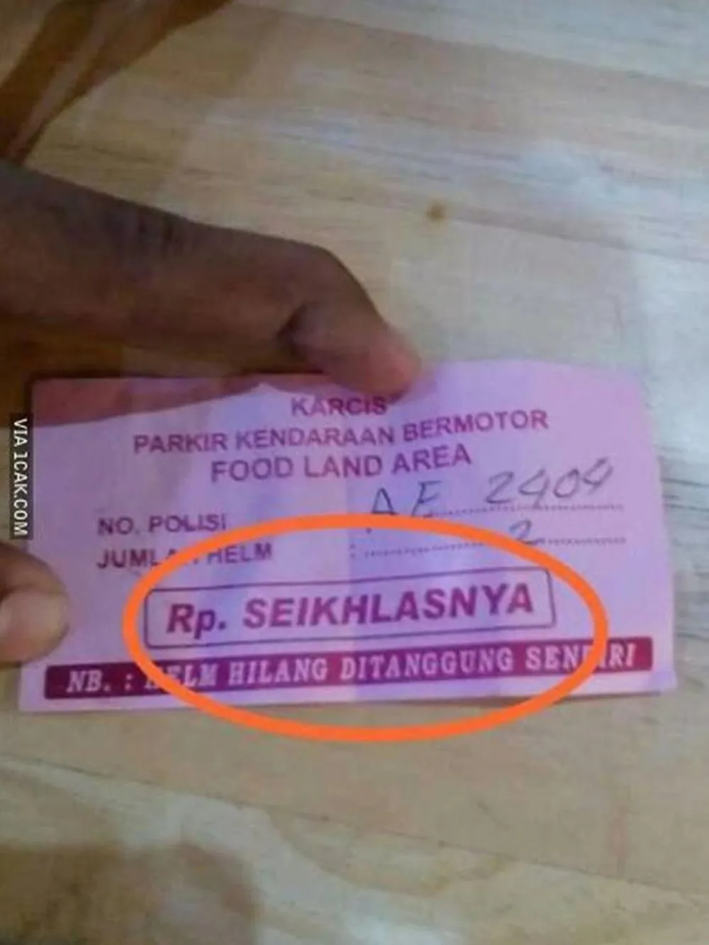 potret parkiran gratis © 2021 brilio.net