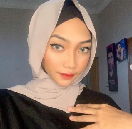 seleb ini rayakan Lebaran pertama kali © berbagai sumber seleb ini rayakan Lebaran pertama kali © berbagai sumber