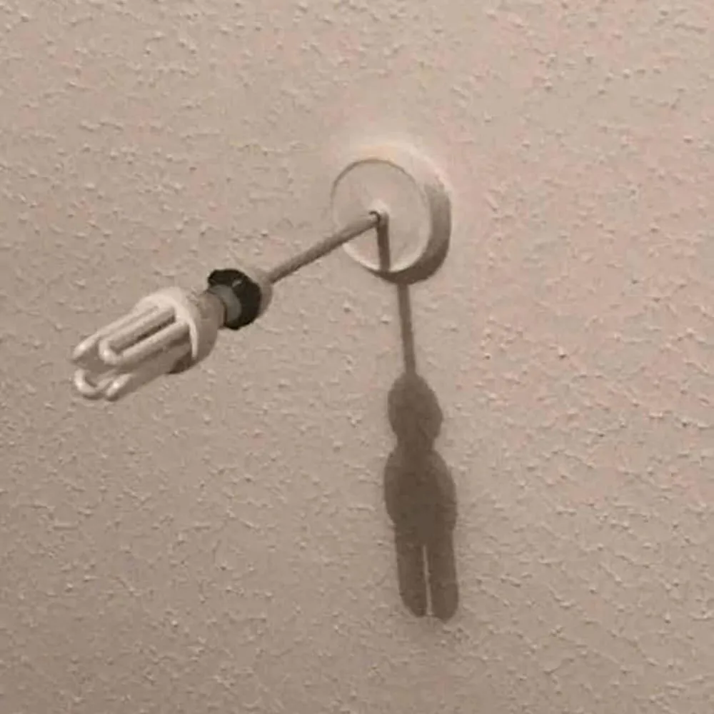 bayangan absurd © 2021 berbagai sumber bayangan absurd © 2021 berbagai sumber