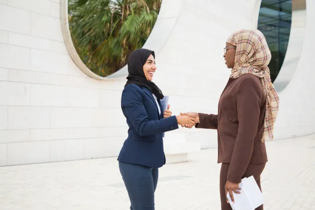 Bacaan doa ketika bersilaturahmi © freepik.com