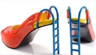 sepatu  model unik Berbagai sumber