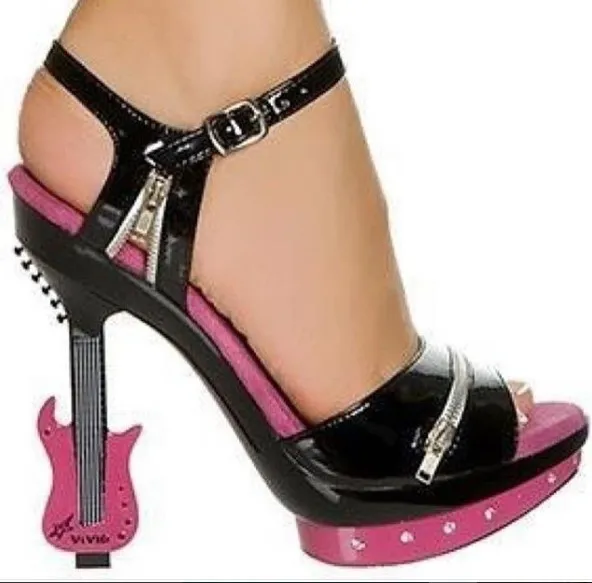 sepatu  model unik Berbagai sumber