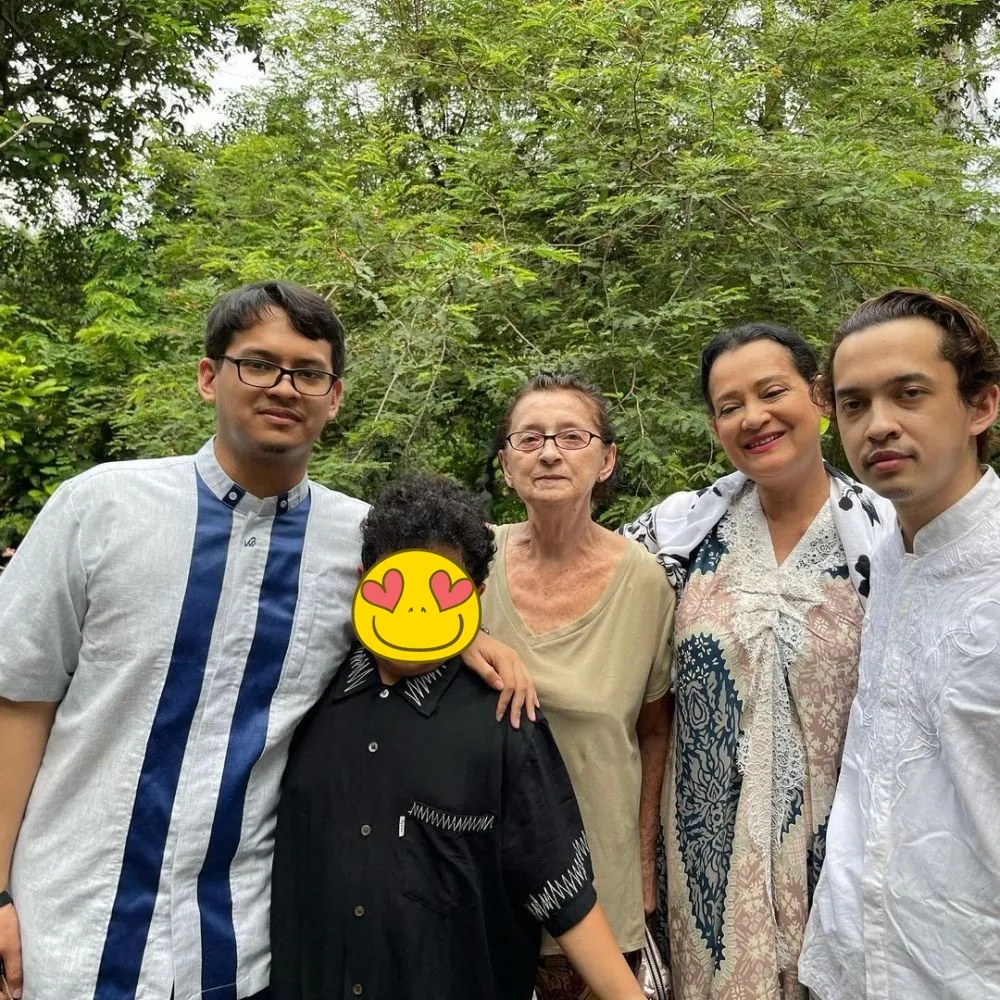 pemain Ikatan Cinta saat Lebaran © berbagai sumber