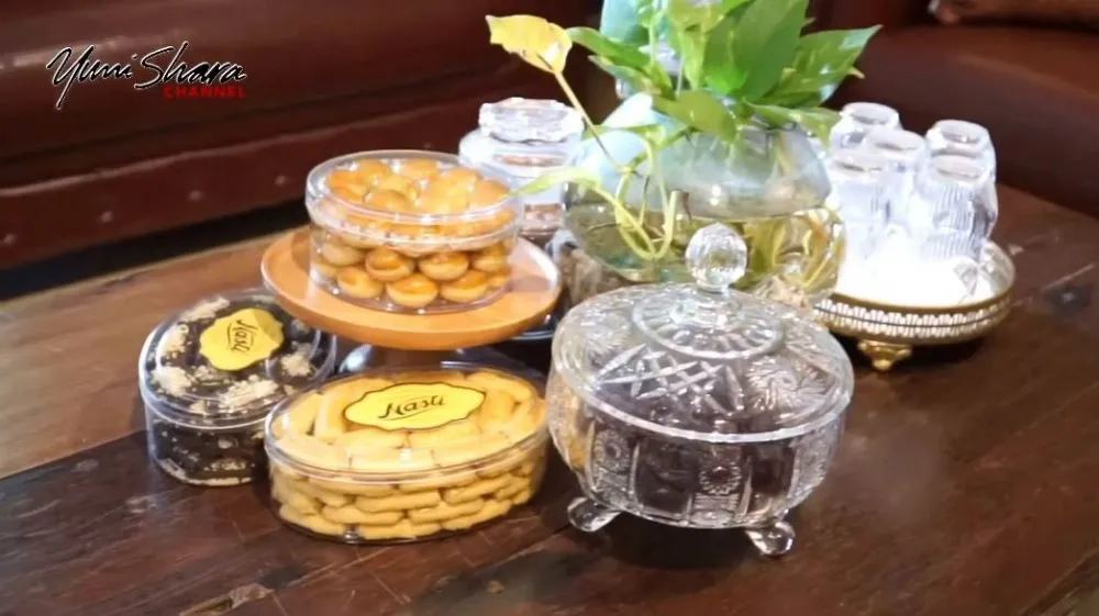 Lebaran Krisdayanti dan Yuni Shara © YouTube Lebaran Krisdayanti dan Yuni Shara © YouTube