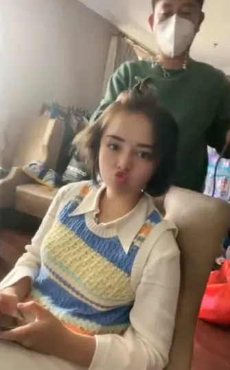 aksi konyol pemain Ikatan Cinta © 2021 brilio.net