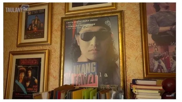 Potret rumah Ikang Fawzi © YouTube/Taulany Tv Potret rumah Ikang Fawzi © YouTube/Taulany Tv