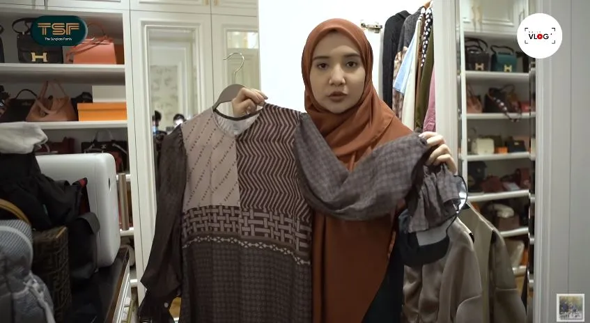 momen shireen dan zaskia sungkar make over art © YouTube momen shireen dan zaskia sungkar make over art © YouTube