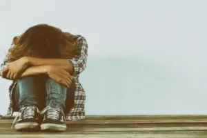 50 Kata-kata galau karena cinta, bikin baper sekaligus kocak