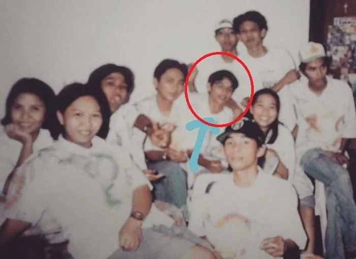 potret vokalis band saat sma © berbagai sumber potret vokalis band saat sma © berbagai sumber