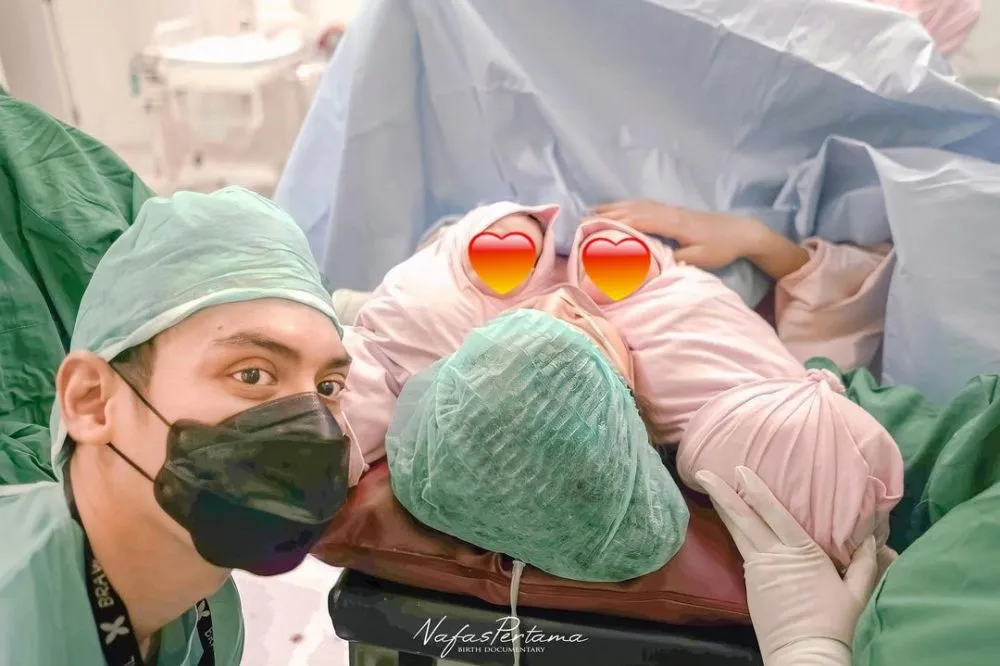 seleb usai melahirkan bayi kembar © 2021 brilio.net