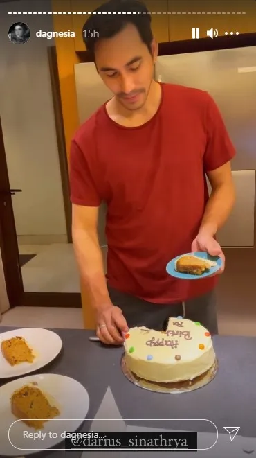 Momen ulang tahun Darius Sinathrya dari berbagai sumber