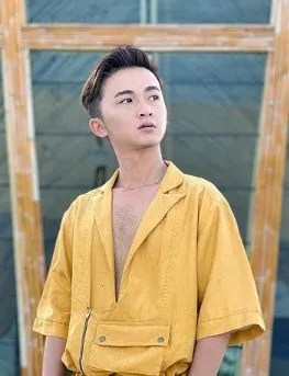 Transformasi gaya rambut Sensen © Instagram/@sesen_new Transformasi gaya rambut Sensen © Instagram/@sesen_new