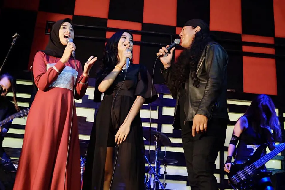 Rudy Chysara dan Poppy Bunga © 2021 brilio.net Rudy Chysara dan Poppy Bunga © 2021 brilio.net