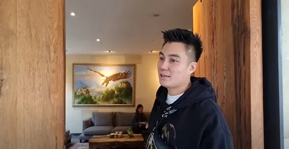 Momen liburan Paula setelah sembuh covid-19 © YouTube/Baim Paula