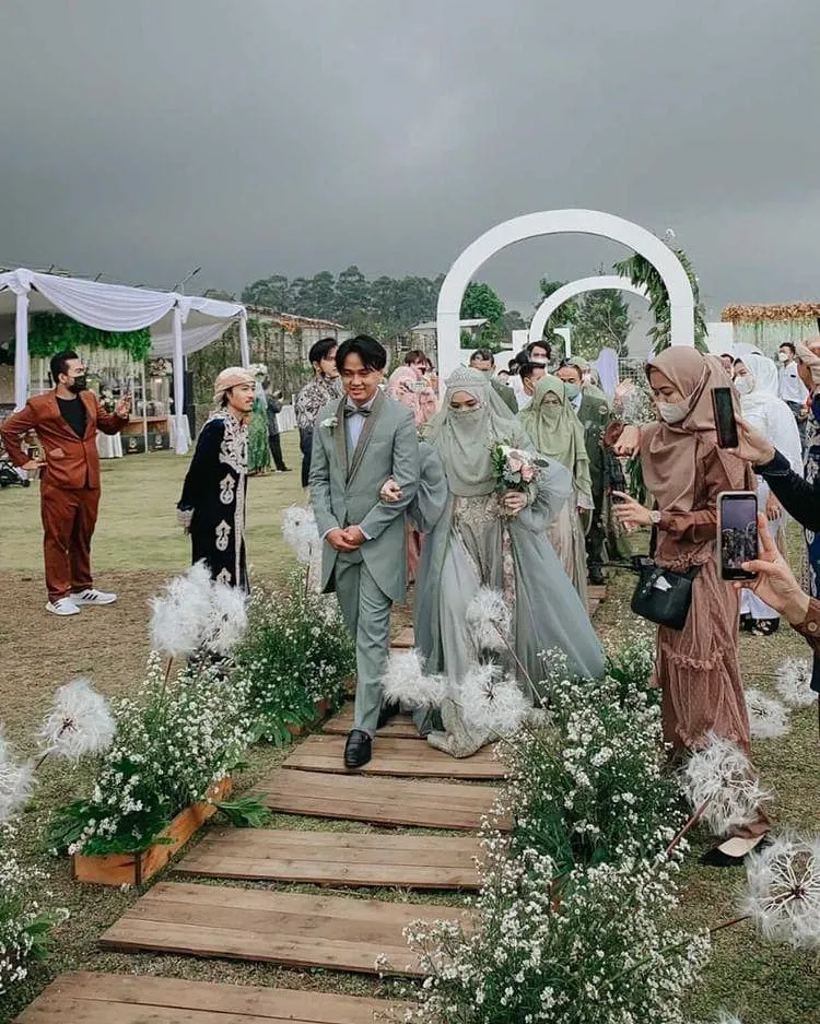 Momen pernikahan adik Taqy Malik © 2021 brilio.net Momen pernikahan adik Taqy Malik © 2021 brilio.net