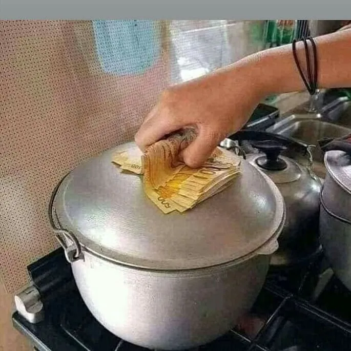 Kelakuan lucu emak di rumah © berbagai sumber