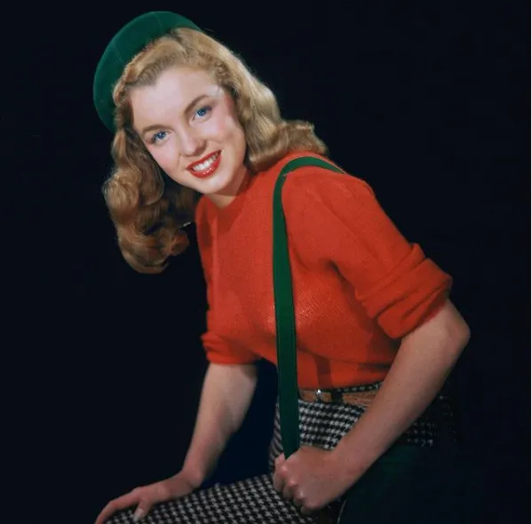 Gaya busana Marilyn Monroe © 2021 brilio.net