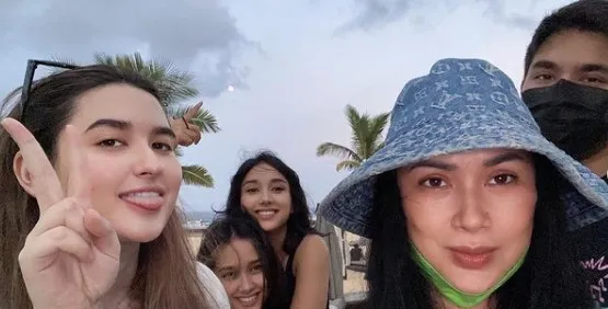 Momen liburan Titi DJ di Bali © Instagram/@ti2dj Momen liburan Titi DJ di Bali © Instagram/@ti2dj