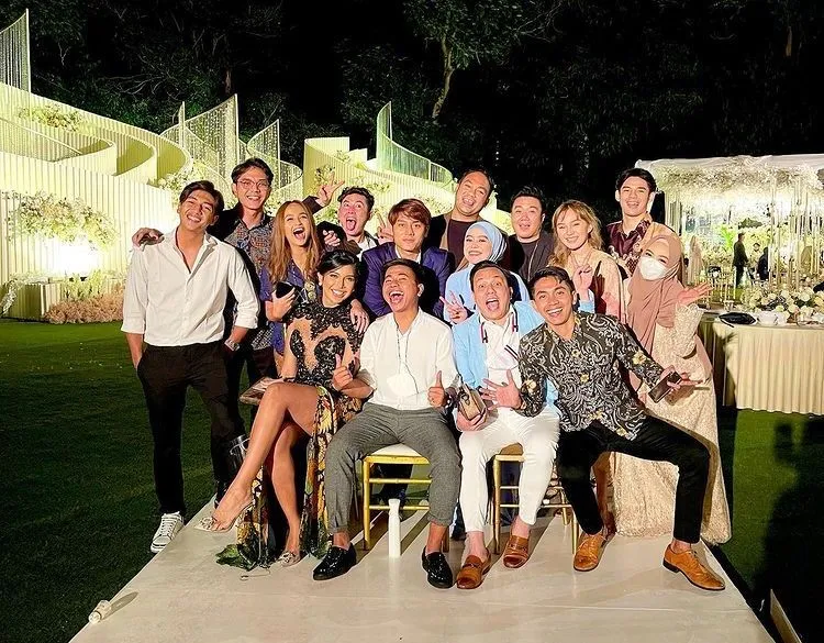 Potret kebersamaan Rizky Billar dan manajernya Instagram/@@derysyaputraraeger Potret kebersamaan Rizky Billar dan manajernya Instagram/@@derysyaputraraeger