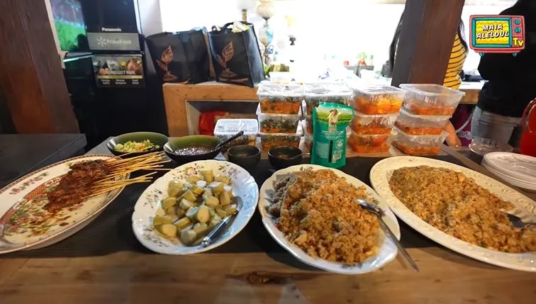 ultah El Rumi ke-22 © YouTube ultah El Rumi ke-22 © YouTube