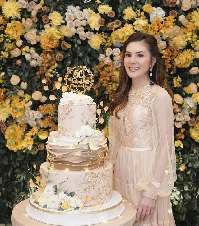 ulang tahun ibunda seleb © 2021 brilio.net ulang tahun ibunda seleb © 2021 brilio.net