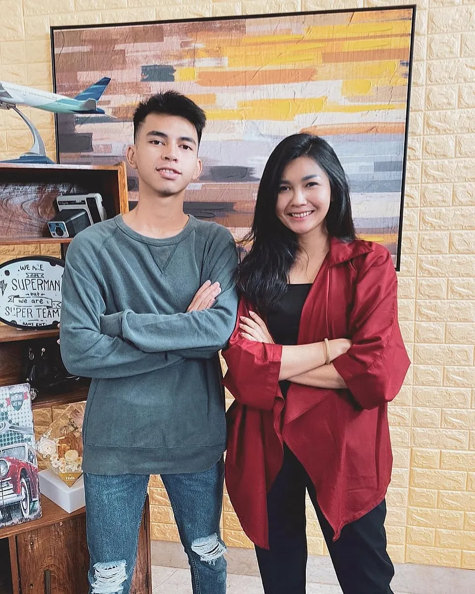 kebersamaan seleb dan manajer © instagram kebersamaan seleb dan manajer © instagram