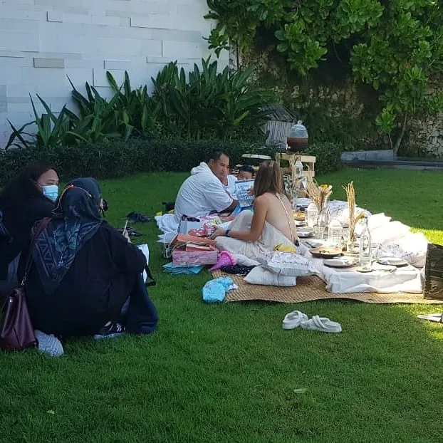 pemotretan ulang tahun mikhayla © 2021 Instagram