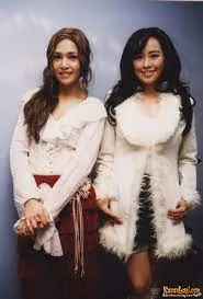 Potret awal karier 6 duo vokal perempuan © berbagai sumber Potret awal karier 6 duo vokal perempuan © berbagai sumber