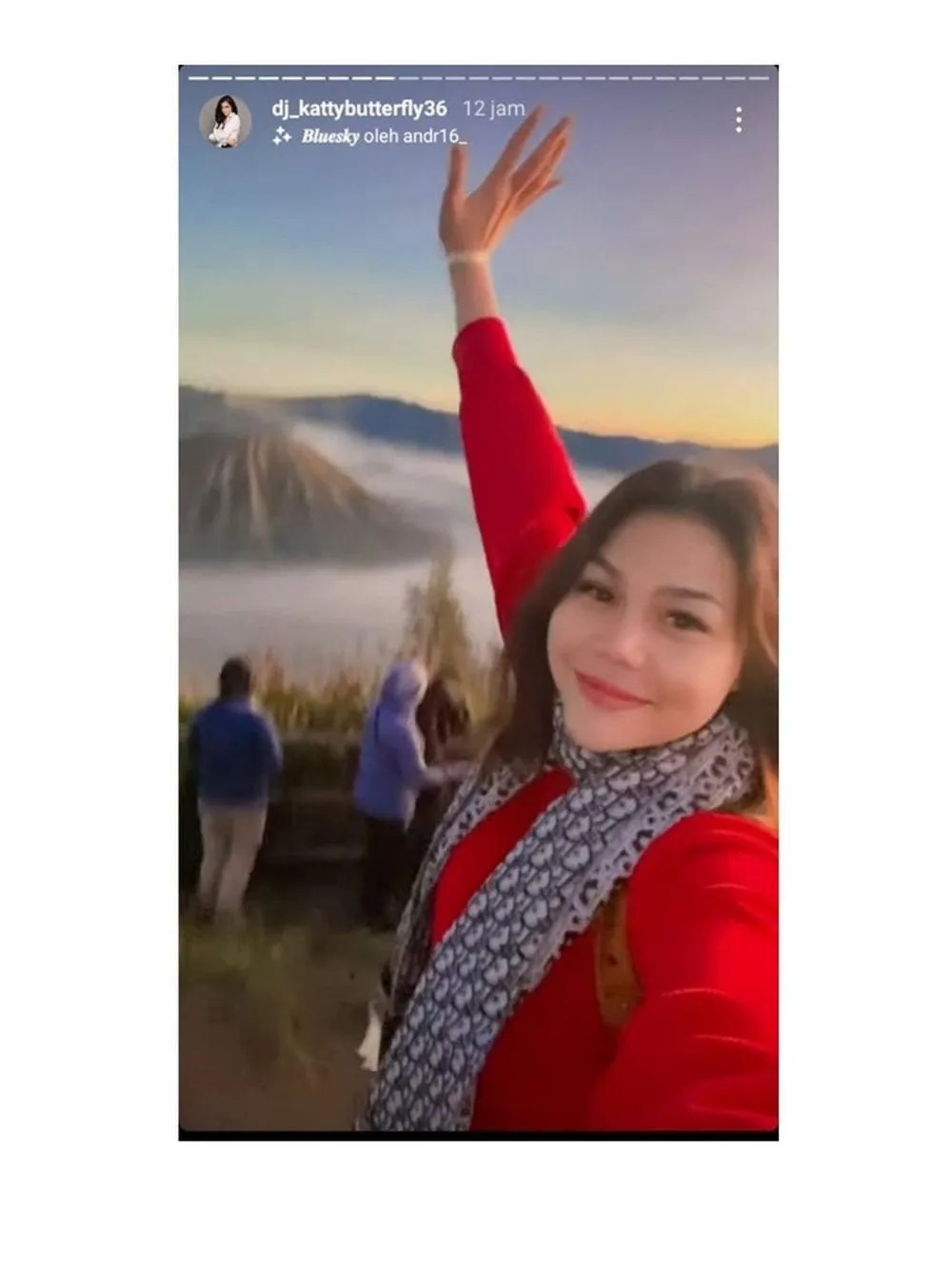 katty butterfly ke bromo Instagram