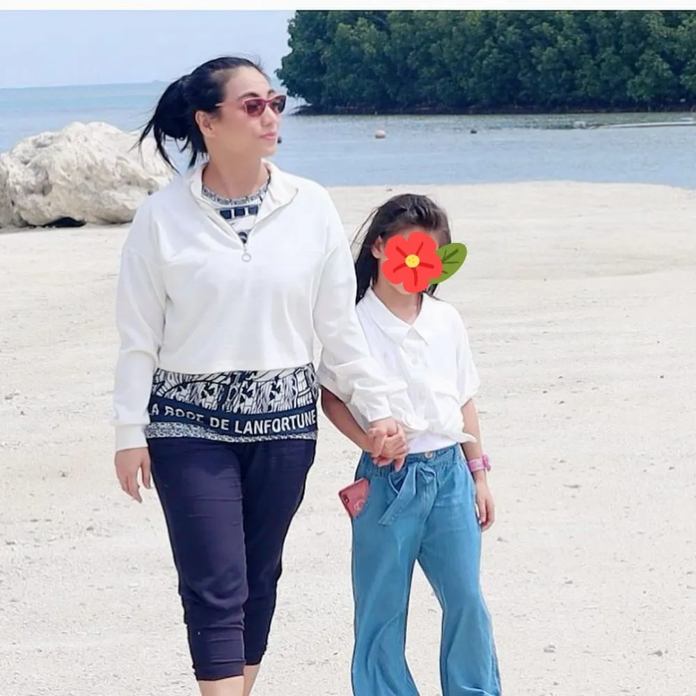 Momen 10 penyanyi dangdut momong anak © 2021 brilio.net Momen 10 penyanyi dangdut momong anak © 2021 brilio.net