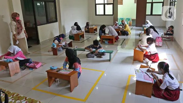 pembelajaran tatap muka terbatas © Berbagai Sumber pembelajaran tatap muka terbatas © Berbagai Sumber