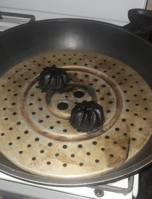 makanan gosong gigit jari © 2021 berbagai sumber