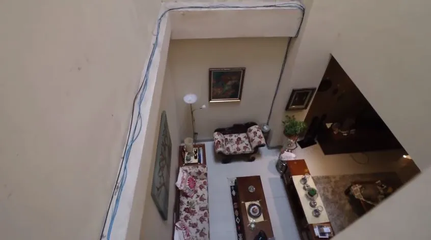 penampakan kos-kosan tya ariestya © YouTube