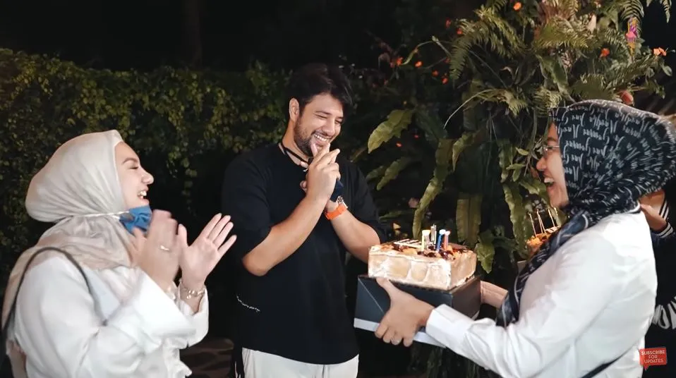 kue ulang tahun Irish dan Ammar © 2021 brilio.net