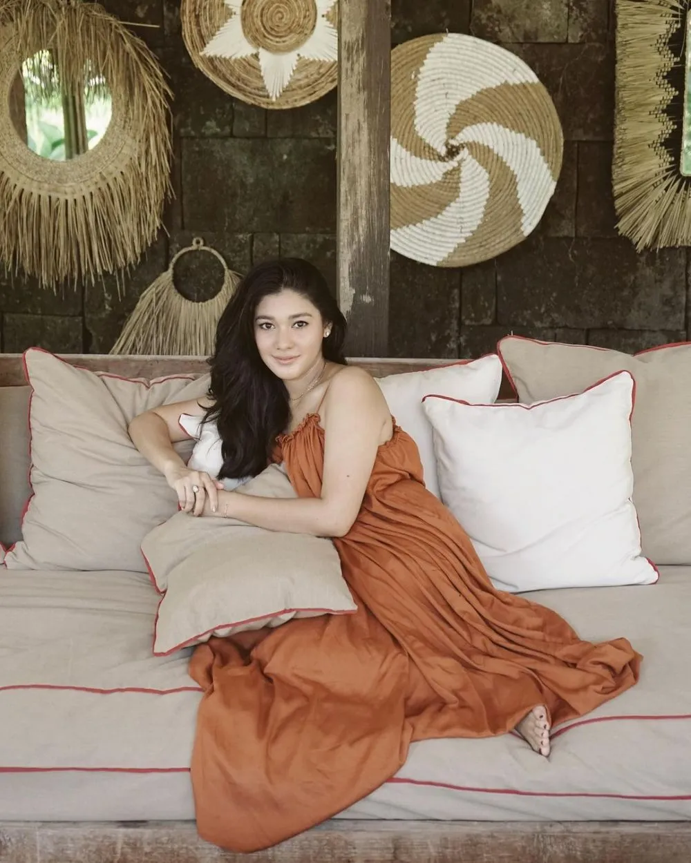 Pesinetron pemilik kos © Instagram