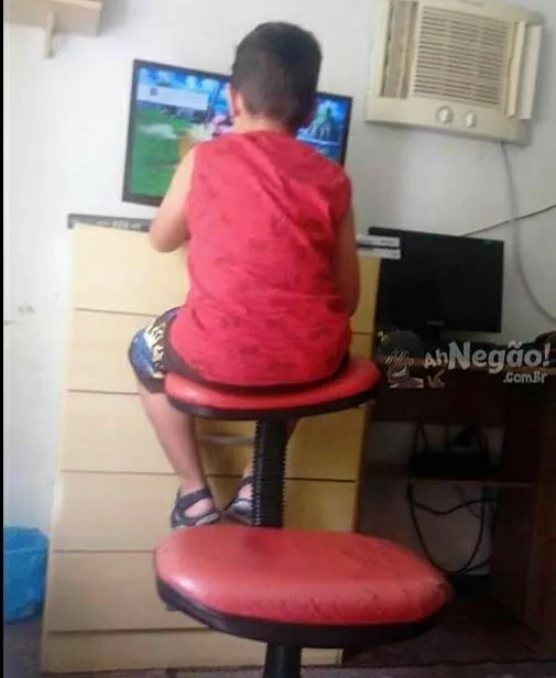 momen lucu menguji keseimbangan © 2021 instagram.com