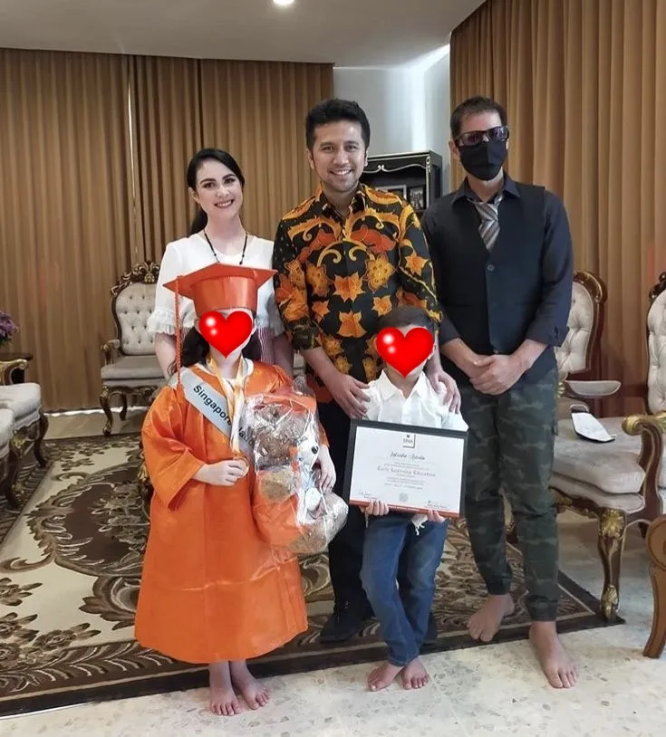 potret seleb dampingi anak lulus TK © 2021 brilio.net potret seleb dampingi anak lulus TK © 2021 brilio.net