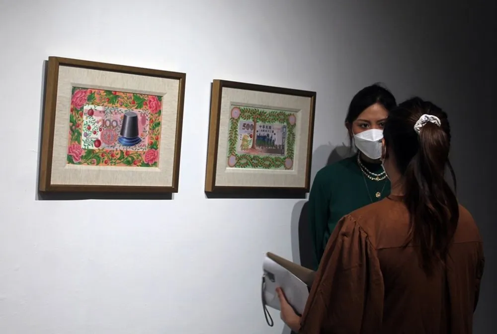 Menikmati karya seni © 2021 brilio.net