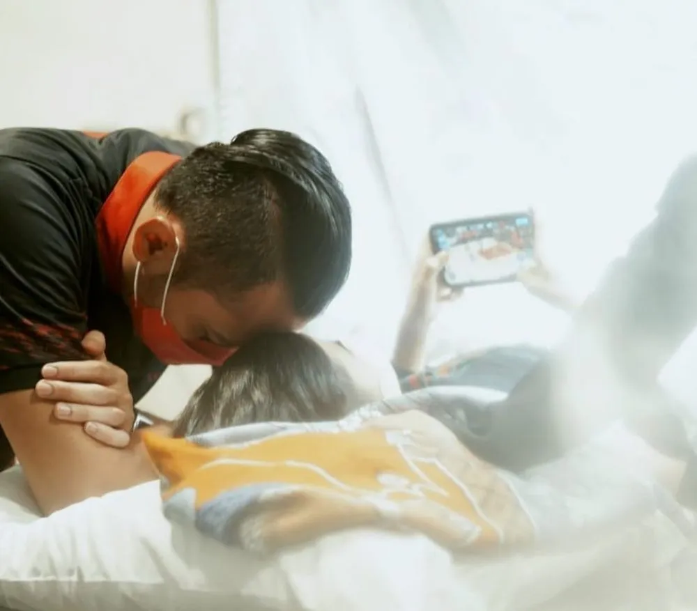 kedua anak Aliya sunat © Instagram kedua anak Aliya sunat © Instagram