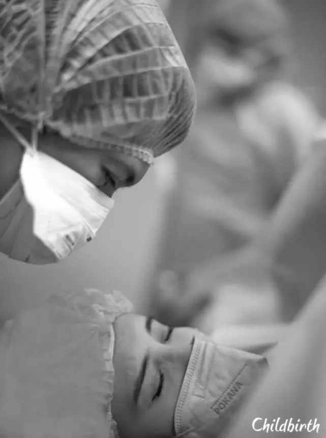 penyanyi dampingi istri lahiran © Instagram penyanyi dampingi istri lahiran © Instagram