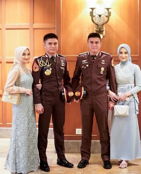 Potret Dandy dan Danny Ramadhan Polisi kembar ©berbagai sumber