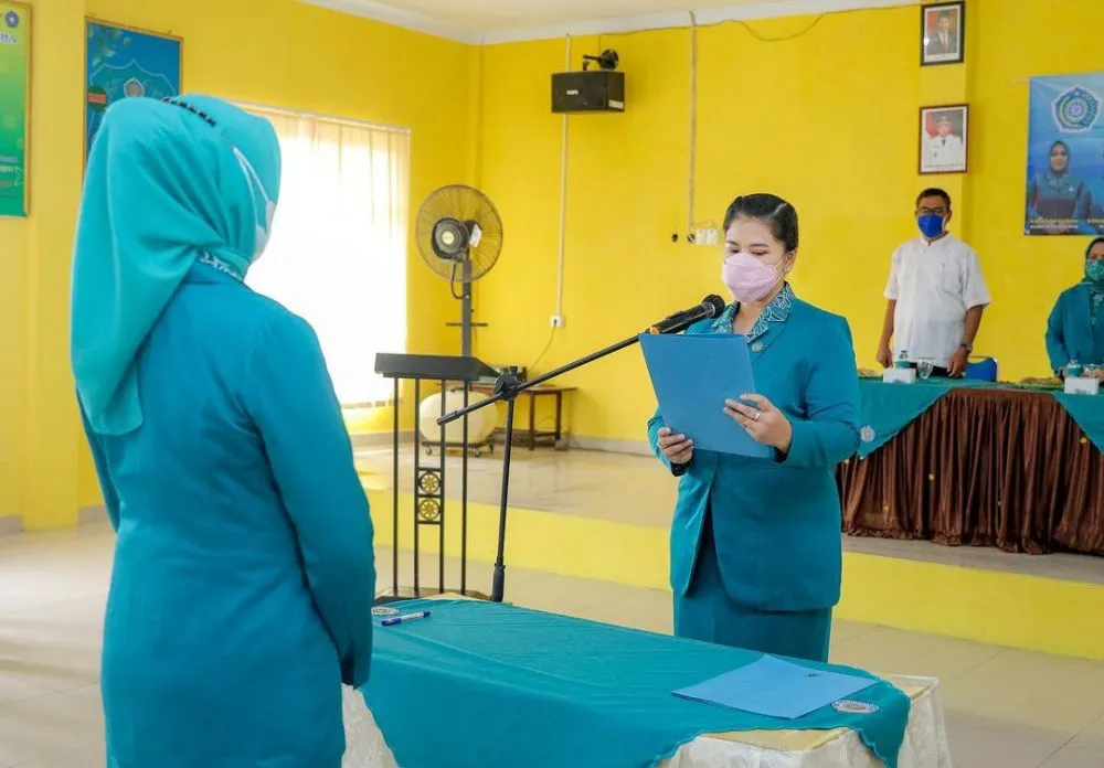 gaya seleb berseragam pkk © instagram gaya seleb berseragam pkk © instagram