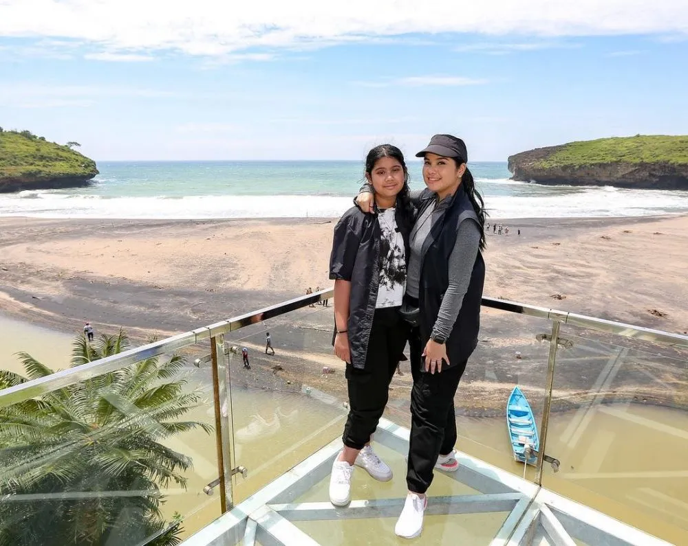 Annisa dan Aira © Instagram Annisa dan Aira © Instagram