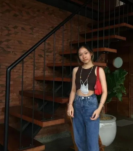 Potret putri Femmy Permatasari yang beranjak dewasa dari berbagai sumber Potret putri Femmy Permatasari yang beranjak dewasa dari berbagai sumber