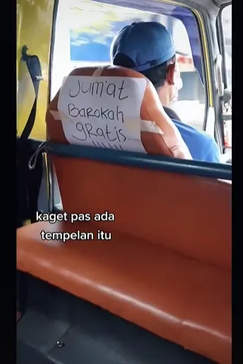 Kisah sedekah supir angkot © TikTok/@jennay05_ Kisah sedekah supir angkot © TikTok/@jennay05_